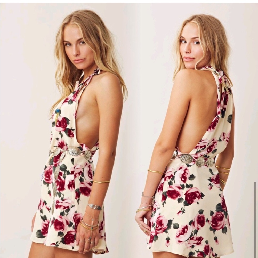 NEW STONE COLD FOX Modest Dress in garden rose print 100% Silk made in Cali